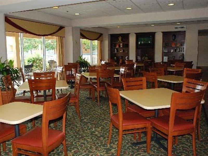 Fairfield Inn Myrtle Beach Broadway At The Beach Exterior foto